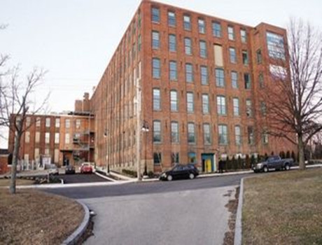 布里斯托尔社区学院全景图片