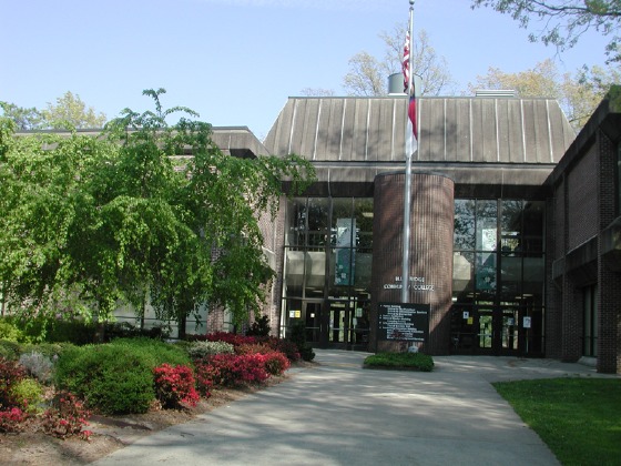 蓝岭社区学院全景图片
