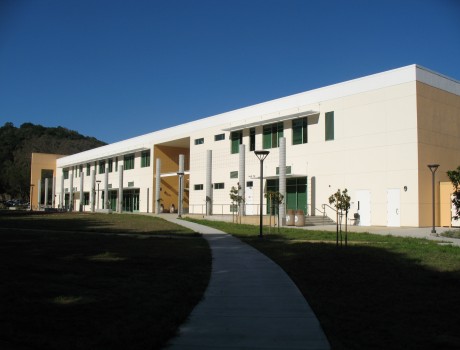 马林学院全景图片