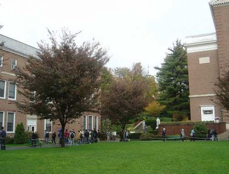 圣文森特山学院全景图片