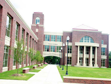 塔斯基吉大学全景图片
